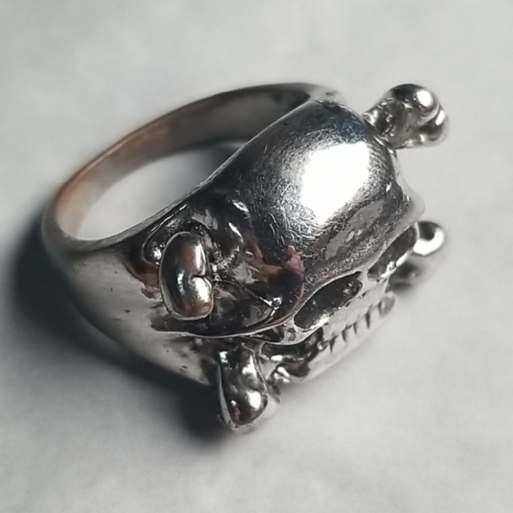 Skull and bones ring - Picture 7 of 7